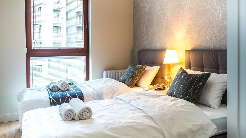 City Center - Riverside By Apartmore Gdansk Ngoại thất bức ảnh