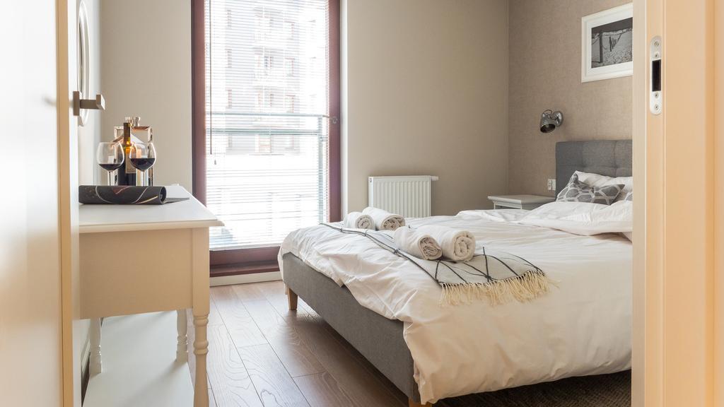 City Center - Riverside By Apartmore Gdansk Ngoại thất bức ảnh